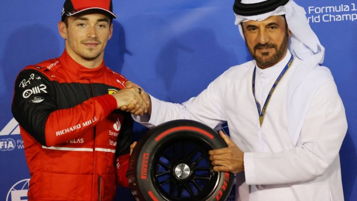 Leclerc supera Verstappen e faz pole no GP do Bahrein; Hamilton larga em quinto