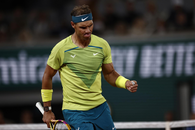 Em jogo de 4 horas, Rafael Nadal vence Novak Djokovic e está na semifinal de Roland Garros