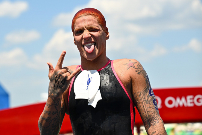 Ana Marcela Cunha conquista o bicampeonato mundial nos 5 km da maratona aquática