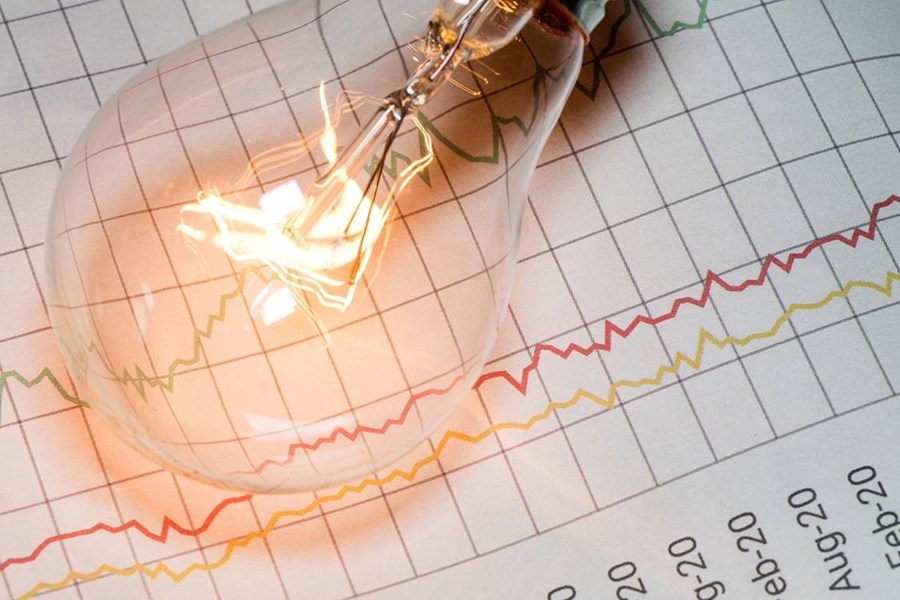 Teto do ICMS pode reduzir preço de combustíveis e conta de luz? Veja respostas e impactos ao seu bolso