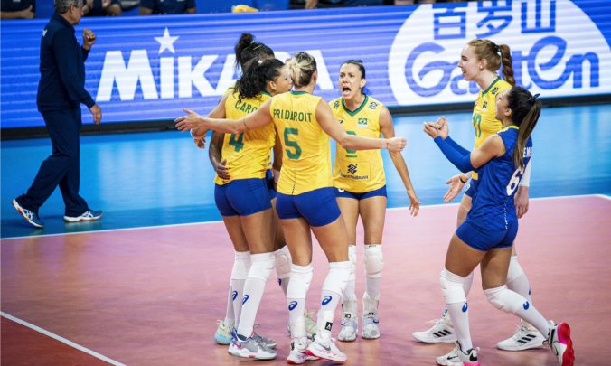 Seleção feminina de vôlei estreia com vitória sobre a Alemanha na Liga das Nações