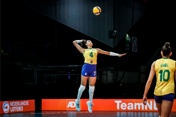 Brasil supera Colômbia, segue invicto no Mundial de Vôlei Feminino e avança para a segunda fase