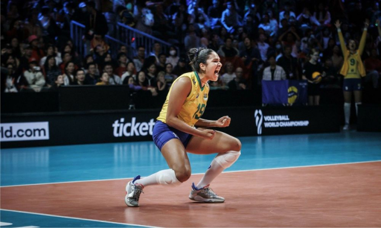 Brasil derruba invencibilidade da China e volta a vencer no Mundial de Vôlei Feminino