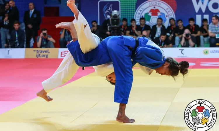 Rafaela Silva é bicampeã mundial de judô; Daniel Cargnin conquista o bronze no masculino