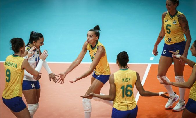 Brasil vence Itália no tie-break e estreia com vitória na 2ª fase do Mundial de Vôlei Feminino 