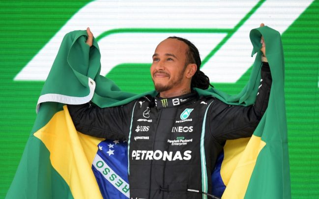 Ídolo, Lewis Hamilton tenta se reerguer no GP do Brasil em temporada sem brilho na F1