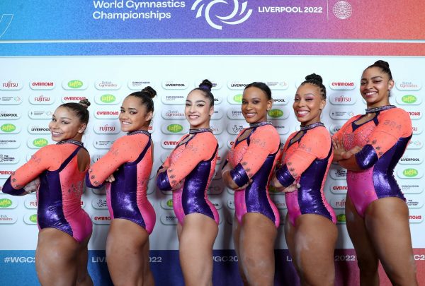 Histórico! Brasil fica em 4º na final por equipes femininas no Mundial de Ginástica Artística