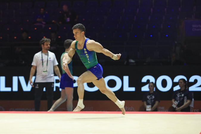 Mundial de Ginástica Artística: brasileiros terminam em 10º e 17º no individual geral