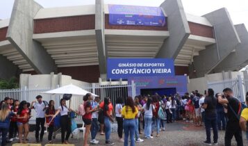 Empresa fornece comida estragada durante Revisão do Enem em Sergipe