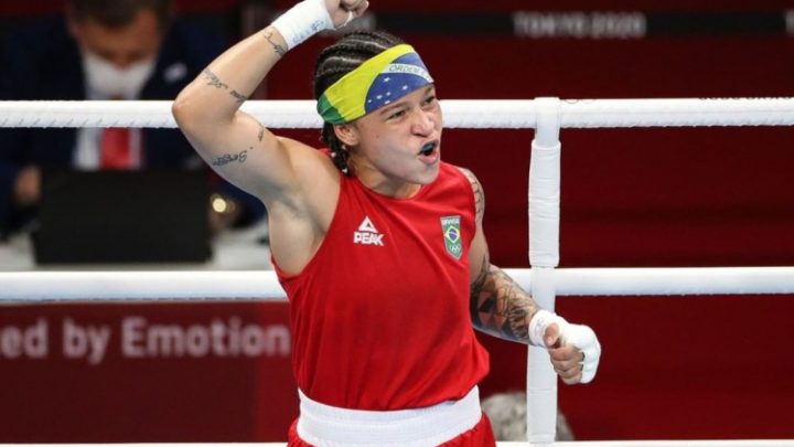 Beatriz Ferreira e Bárbara Santos vão às semifinais e garantem medalhas no Mundial Feminino de Boxe