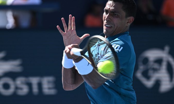 Em jogo de 5h, Thiago Monteiro perde para alemão e é eliminado de Roland Garros