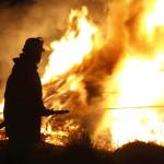 Fumaça de incêndios florestais espalha névoa sobre o leste dos EUA e ameaça voos