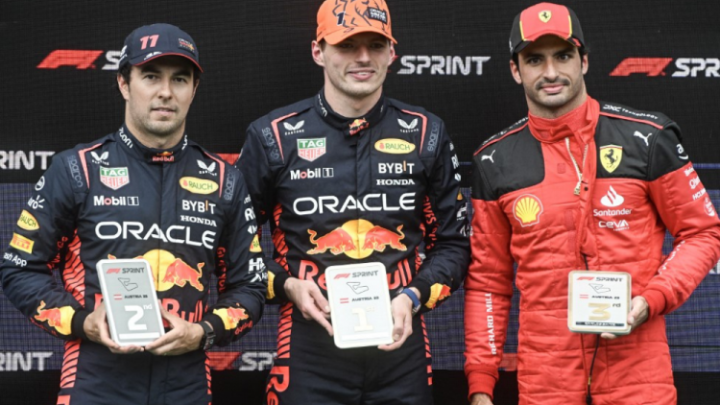 Verstappen vence corrida sprint do GP da Áustria de F1 em embate com Pérez