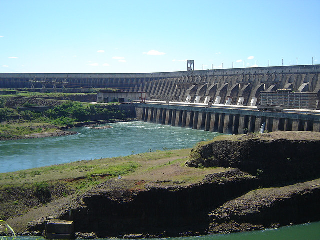 Caixa fecha acordo com Itaipu para financiamento de R$ 1 bilhão em obras