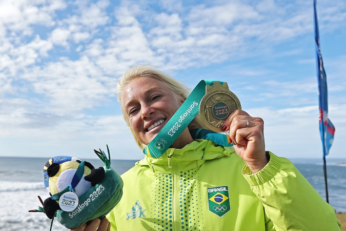 Pan 2023: Tati Weston-Webb confirma favoritismo e conquista ouro no surfe feminino