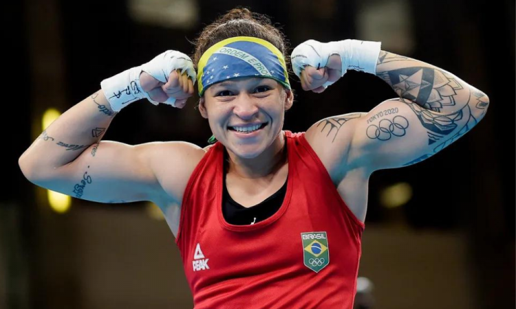 Bia Ferreira avança para as semifinais no boxe e garante vaga em Paris 2024