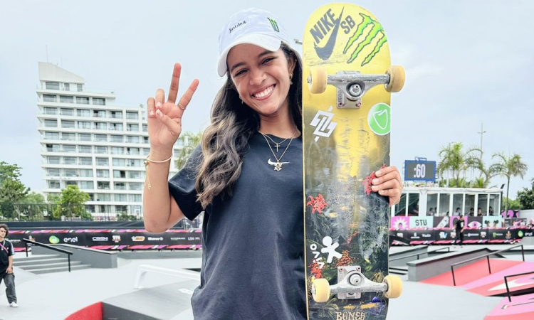 Rayssa Leal é vice-campeã da etapa de Paris da Street League Skateboarding