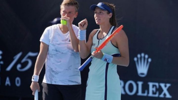 Luisa Stefani é eliminada nas quartas de final do Aberto da Austrália e encerra participação do Brasil na competição