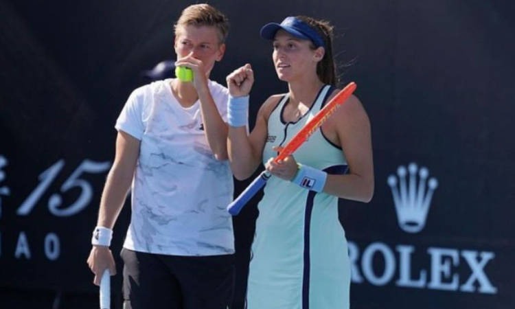 Luisa Stefani é eliminada nas quartas de final do Aberto da Austrália e encerra participação do Brasil na competição