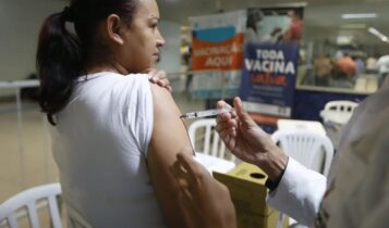 Saúde antecipa vacinação contra gripe; campanha começa em 25 de março