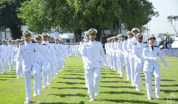 Marinha lança editais de concursos para Oficiais de carreira
