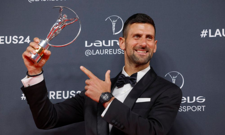 Novak Djokovic é eleito esportista do ano no Prêmio Laureus