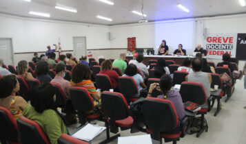 Professores da UFS decidem pela continuação da greve