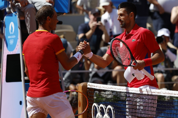 Djokovic atropela Nadal na quadra central de Roland Garros