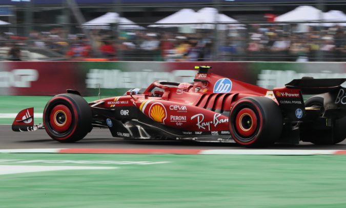 Carlos Sainz supera Verstappen conquista pole no GP do México