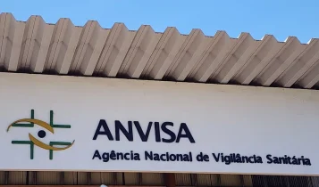 Anvisa suspende venda e propaganda de “chips da beleza”