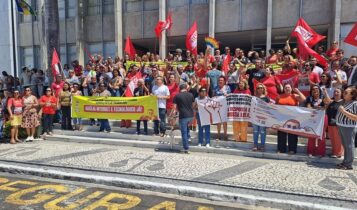 Professores da rede estadual anunciam paralisação de três dias