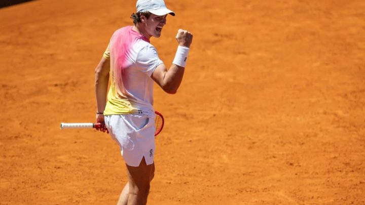 João Fonseca vence de virada e avança para às quartas do ATP de Buenos Aires